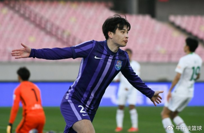 津门虎名将王霄转战辽宁铁人，助球队首胜