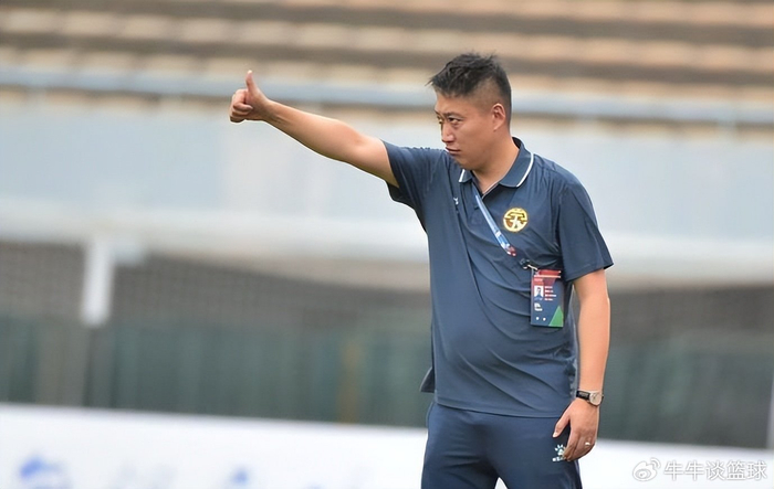 津门虎名将王霄转战辽宁铁人，助球队首胜