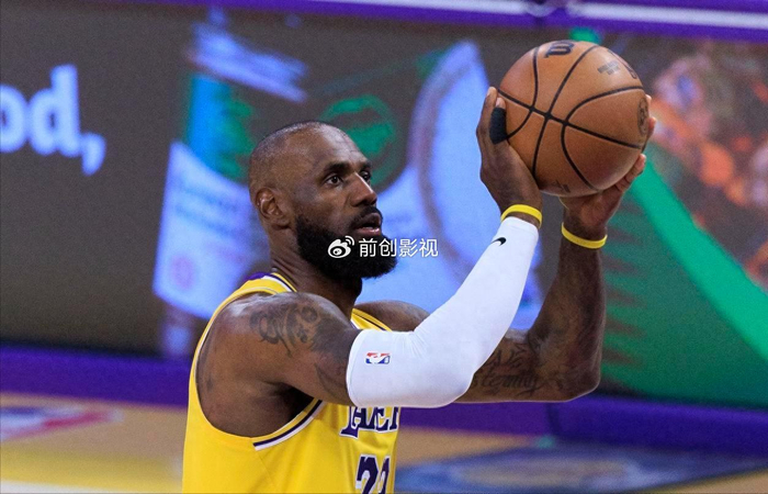 41岁詹姆斯砍三双刷新历史纪录 湖人轻取奇才追