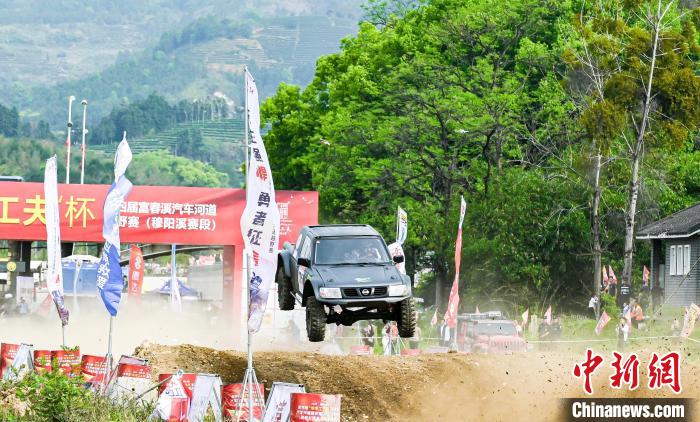 福建福安穆阳河道越野赛上演速度与激情，坦洋
